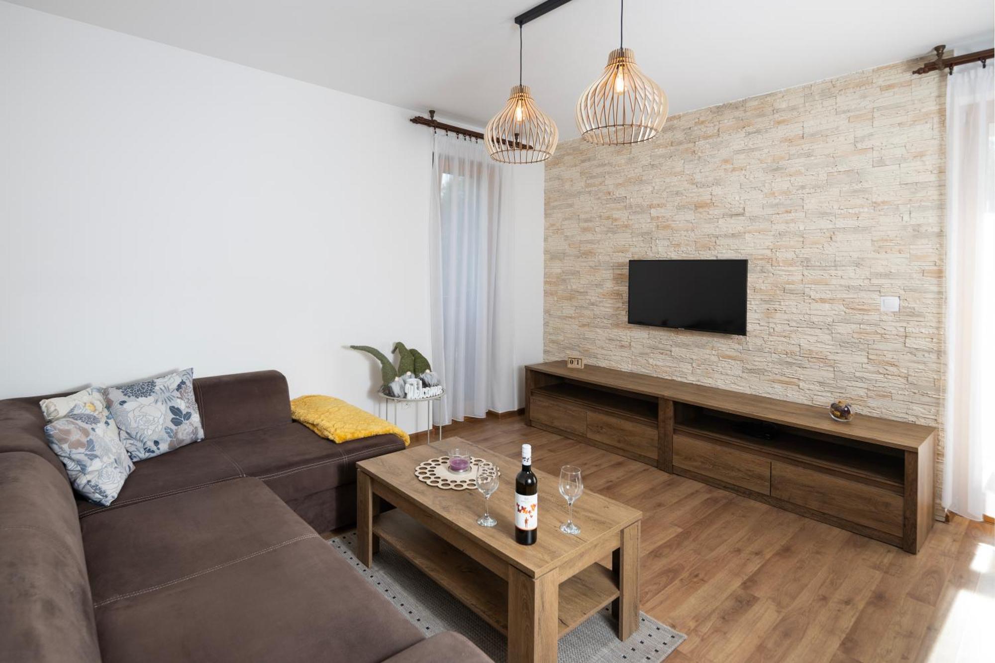 Apartman Sosna Dolny Kubin Buitenkant foto